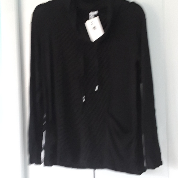 Top - Picture 3 of 5